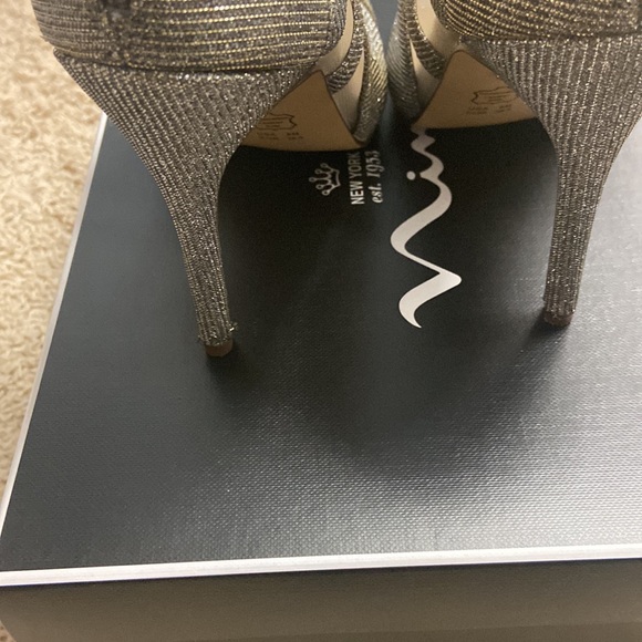 Silver glitter special occasion heels - Picture 3 of 7